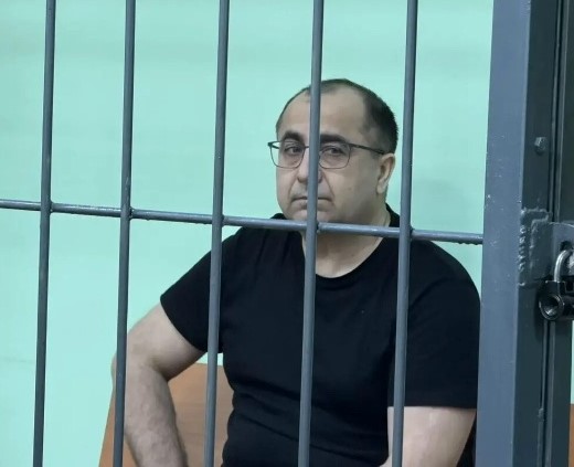 Подсудимый Ровшан Курбанов в зале суда, вынесение приговора экс-начальнику вневедомственной охраны Новосибирска.