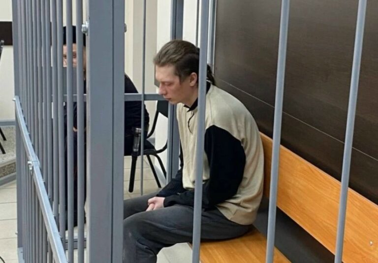 Зал судебного заседания, где рассматривается дело об убийстве двухлетнего ребенка