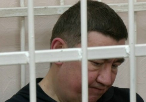 Здание Кировского районного суда Новосибирска или эмблема Прокуратуры РФ