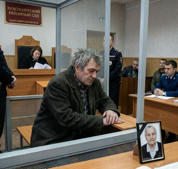 Задержание мужчины за избиение матери до смерти Краснозерский район Новосибирская область Следственный комитет