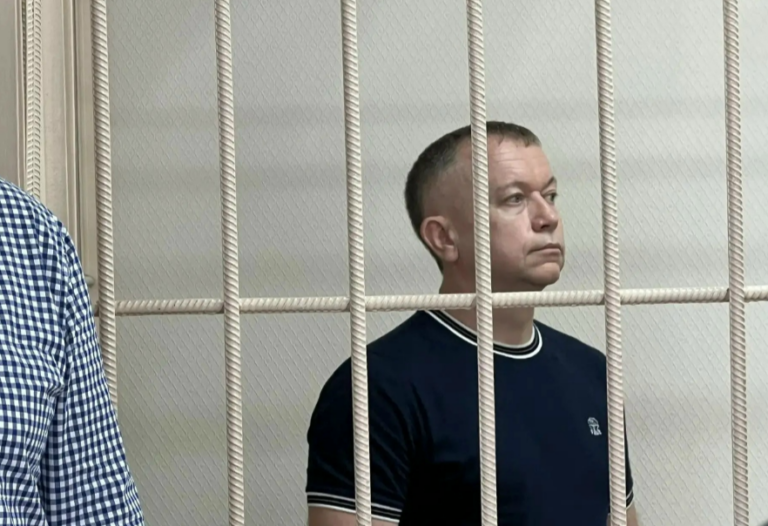 Здание Центрального районного суда города Новосибирска во время оглашения приговора экс-полковнику Владимиру Вялкову