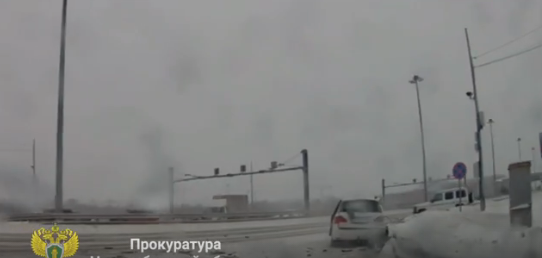 Зал судебных заседаний и скамья подсудимых в Новосибирском районном суде