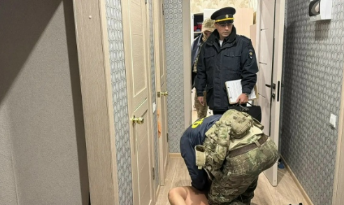 Задержание подозреваемых сотрудниками УФСБ в Новосибирской области
