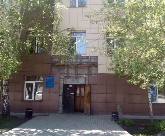 Здание районной больницы в Новосибирской области, оштрафованной за массовые нарушения