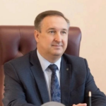 Зал судебных заседаний в Новосибирской области во время оглашения антикоррупционного приговора экс-чиновнику.
