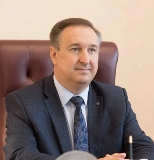 Зал судебных заседаний в Новосибирской области во время оглашения антикоррупционного приговора экс-чиновнику.